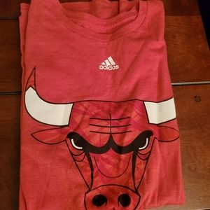 Adidas Chicago Bulls tshirt